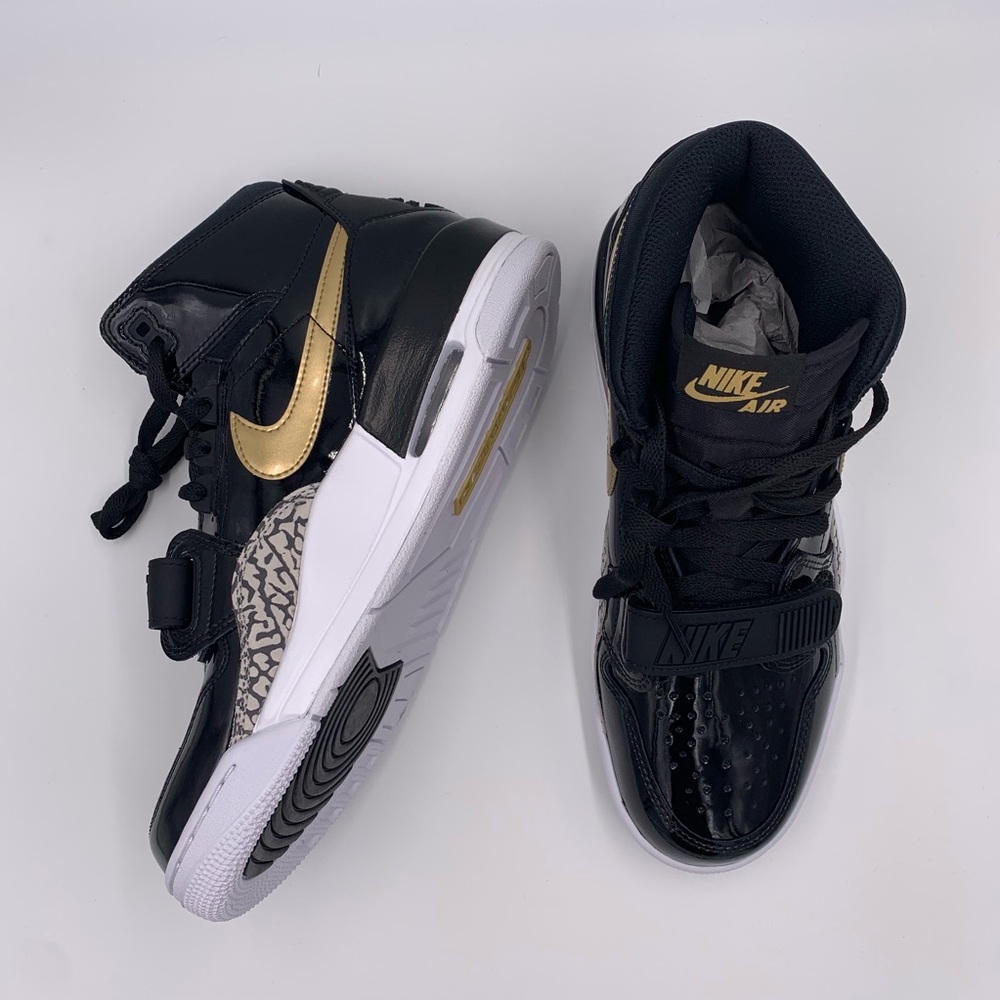 NIKE AIR JORDAN LEGACY 312 BLACK & GOLD SIZE 9